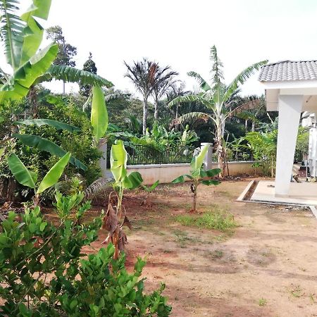 Samsiah Guest House - Taman Yayasan Segamat Buloh Kasap Exterior photo